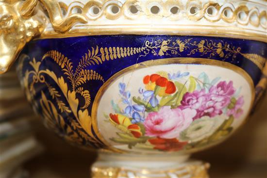 A Regency English porcelain pot pourri height 19cm